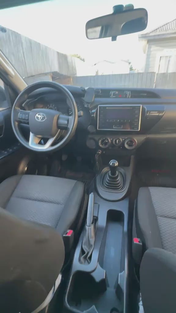 Consola Apoyabrazos - Toyota Hilux (2007-2018 )- Whole
